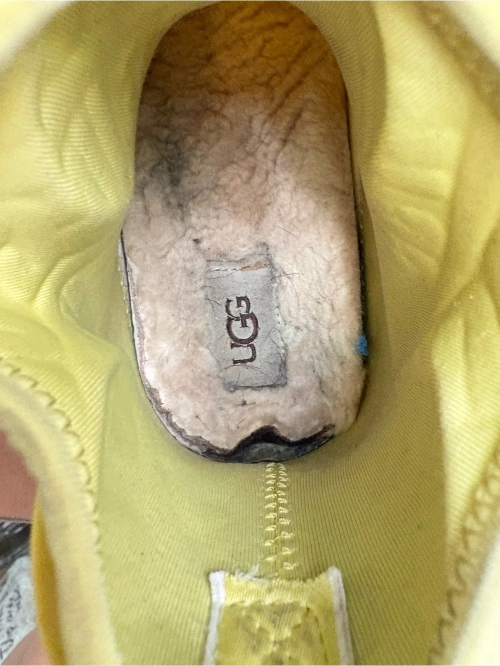 UGG Chelsea Ankle Rain Boots Women’s 6 Yellow Rubber Outdoors Autumn Winter Boho